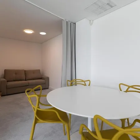 Oceanside Village 3 * Lagoa (Azores)